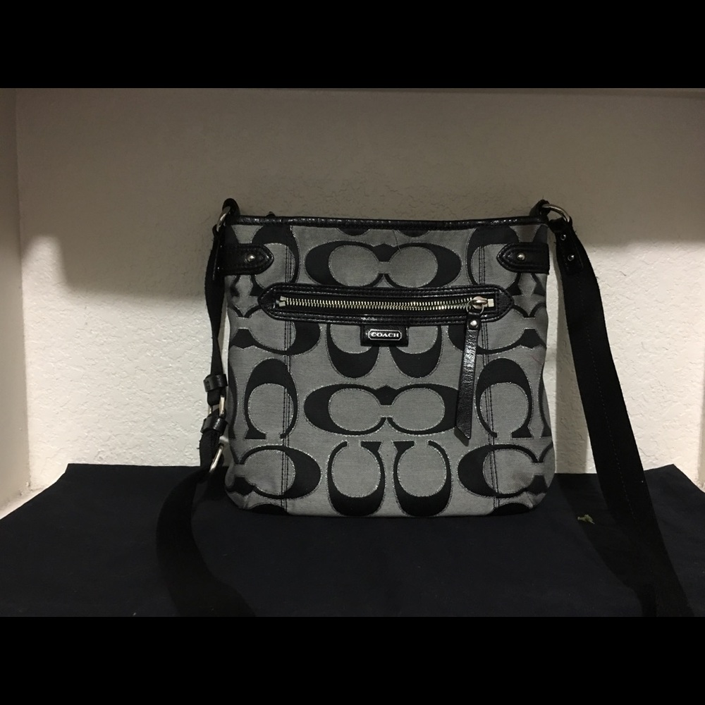 🚨SOLD🚨Coach Crossbody bag
